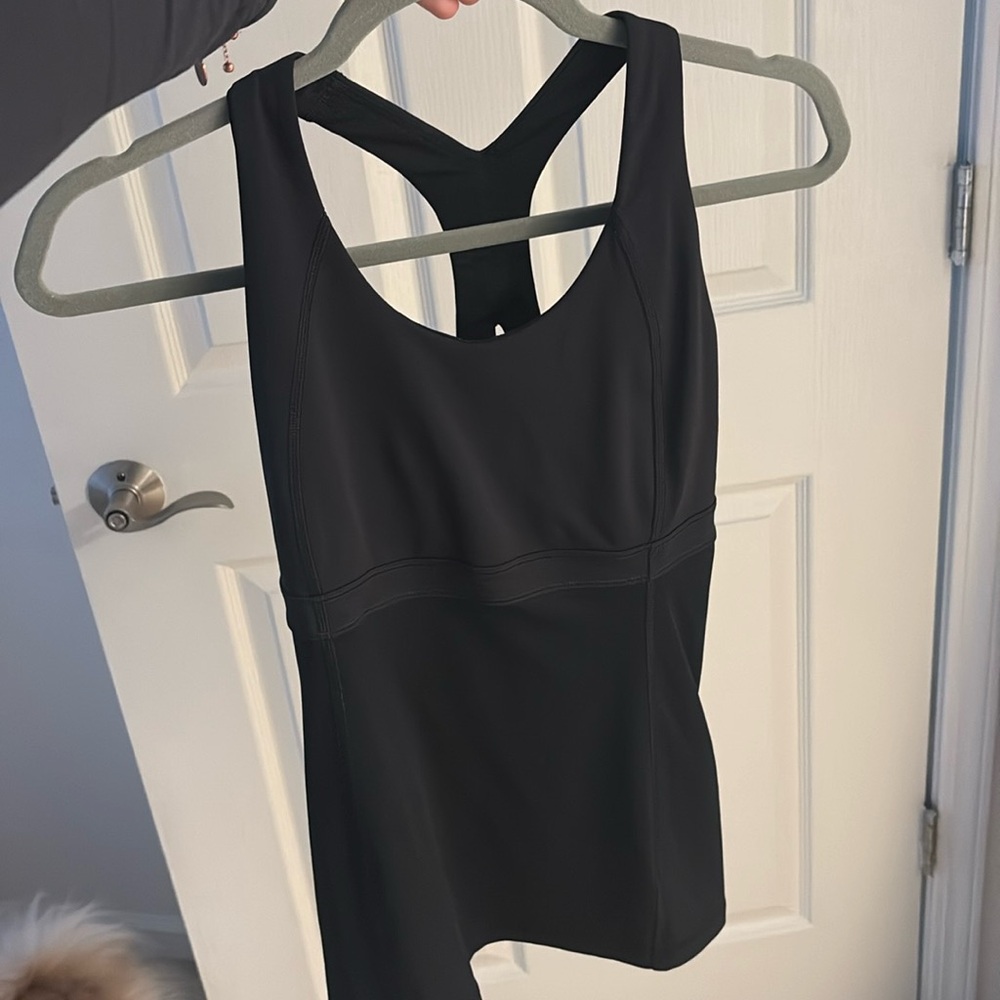 Lululemon top